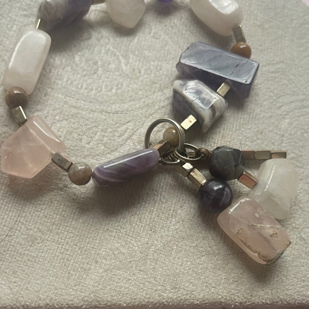 Chic Amethyst and Rosé Quartz Stone Bracelet